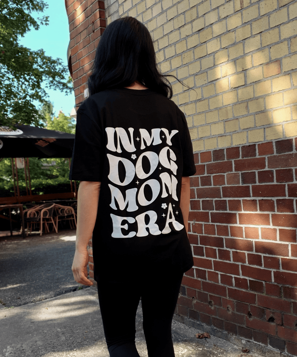 In my dog mom era | T-shirt